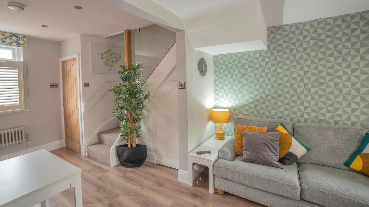 Vila Modern 3-Bed House On Tarporley High Street Exteriér fotografie